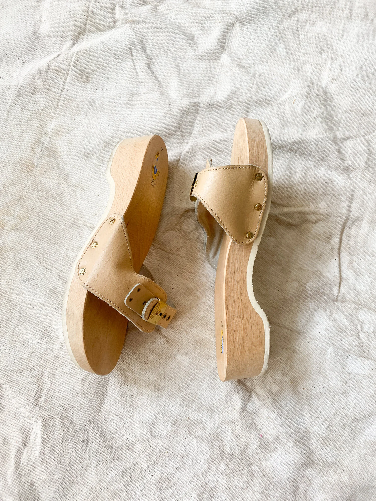 1980s Dr. Scholl's Italian Clog Sandals - Tan — Wayward Collection 1980s Dr. Scholl's Italian Clog Sandals - Tan — Wayward Collection